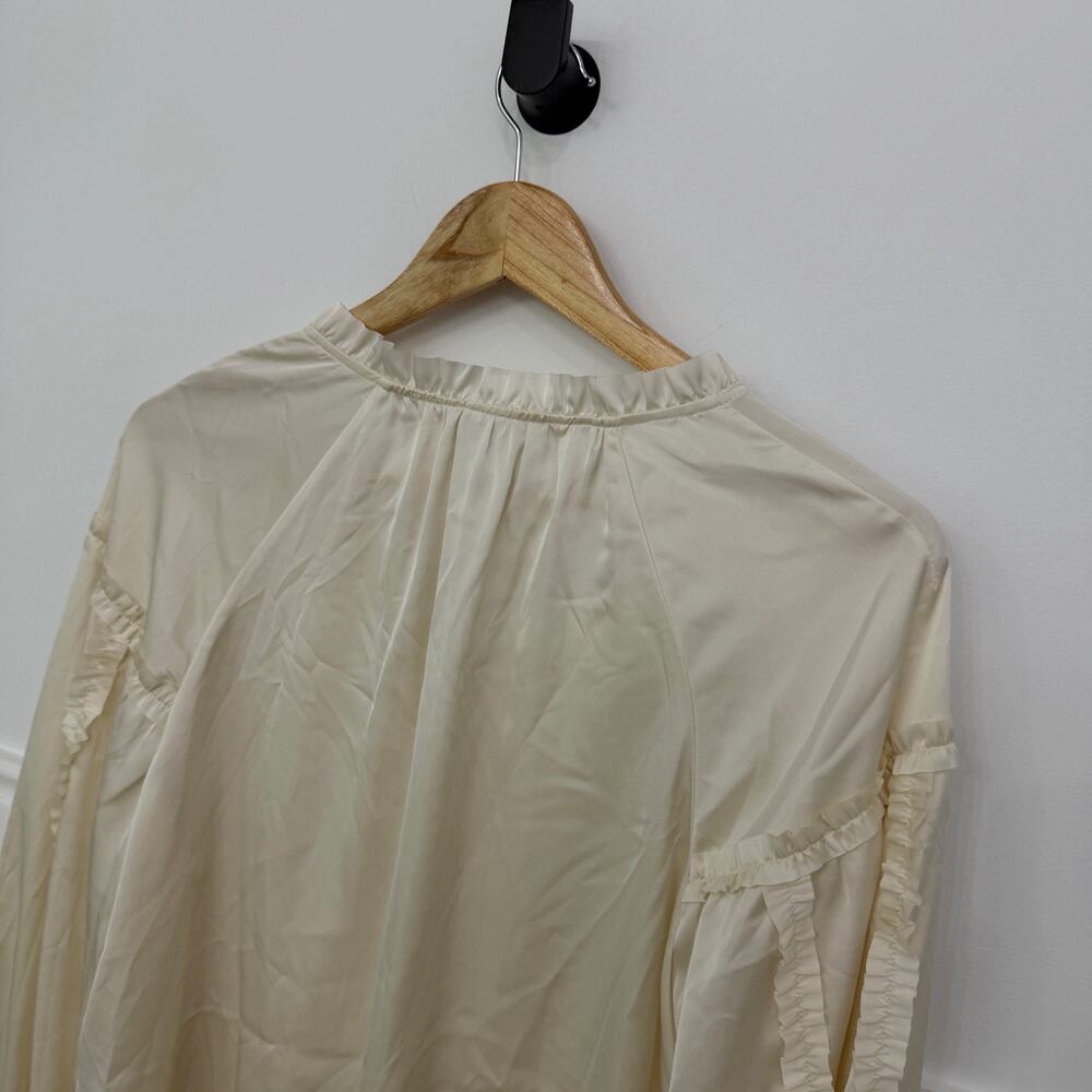 Women’s Cabi #4911 Chloe Blouse Delicate Ruffle Blouse Top Size S - Picture 6 of 6